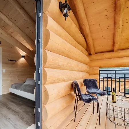 Modern Luxury With Free Parking